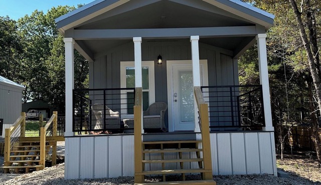 Brand New Lake Cabin! 1 Mile from Buzzard Roost Boat Dock