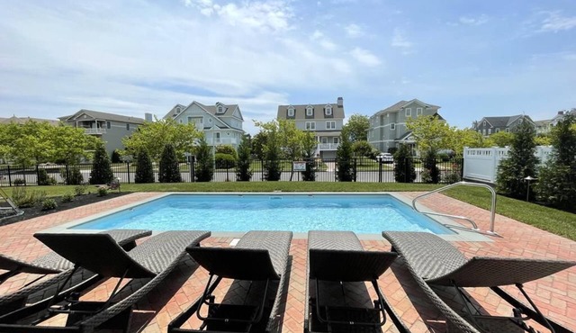 Brand new large luxury beach house with inground pool!