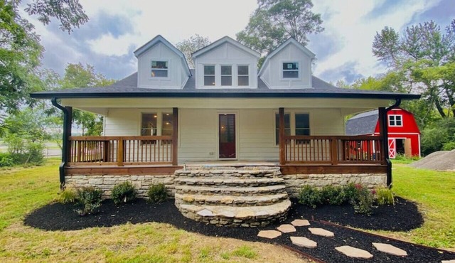 BRAND NEW LISTING - Northside Cottage