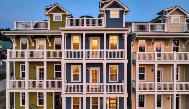 BRAND NEW LISTING DISCOUNT! - 'The Look Out' at Turtle Bay Marina