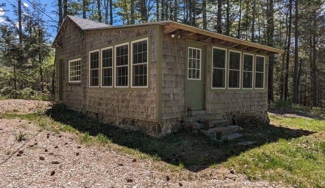 BRAND NEW LISTING! Rustic cabin at historic orchard & cidery. Pet-Friendly!