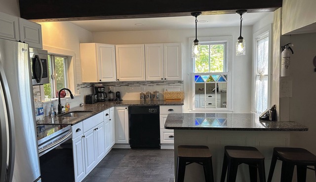 Brand new listing! Soothing farmhouse in Leeds near Grace’s cafe and the creek.