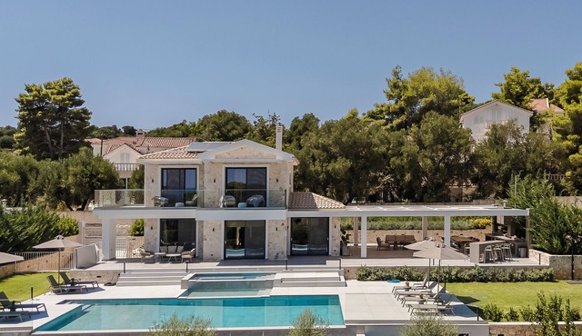 Brand new Luxury Villa - Marie's Happy Place Villa Two