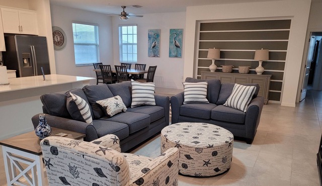 Brand New! Luxurious 3BR/2BA Coach Home with Upgrades/Golf near Naples, FL!