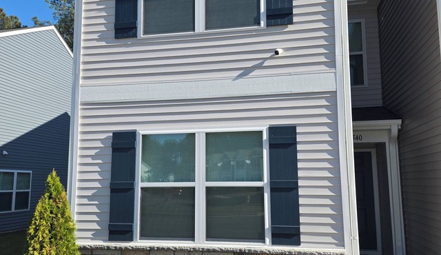 Brand new luxurious home with free unlimited massage in Raleigh