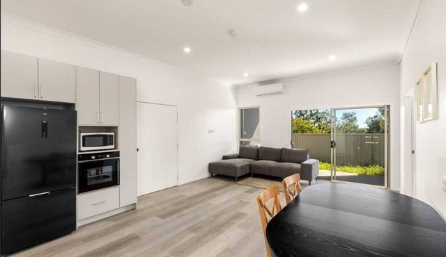 Brand New Luxury 3 bedroom villa/3 ensuite - bathroom/Free Wifi