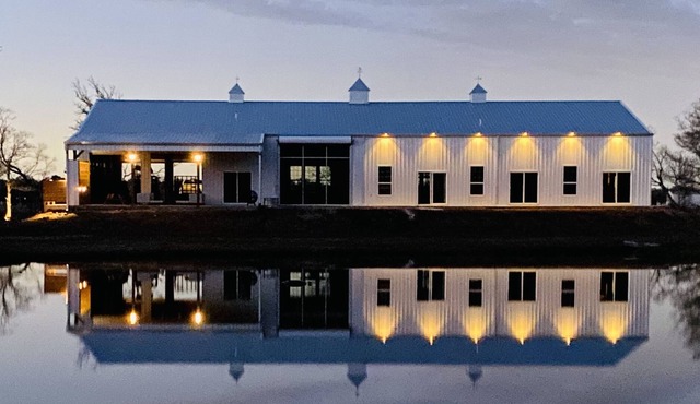 BRAND NEW Luxury Country Escape- 10 Acres with pond, creek, and minutes to beach