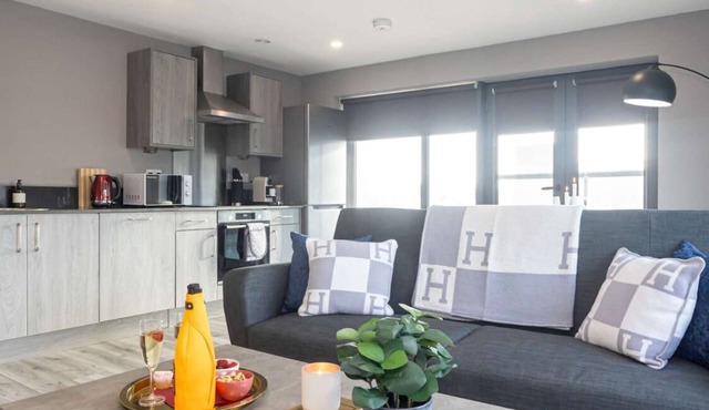 BRAND NEW Luxury Home by City SuperHost