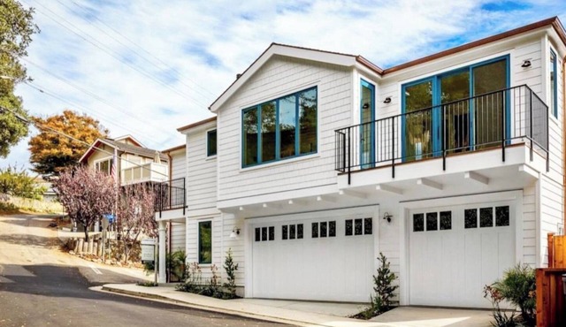 Brand New Luxury Home - Steps from Capitola Beach!