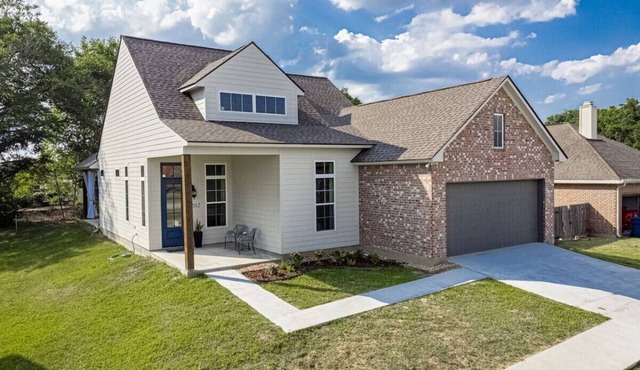 Brand New Luxury Home In The Center Of Lafayette