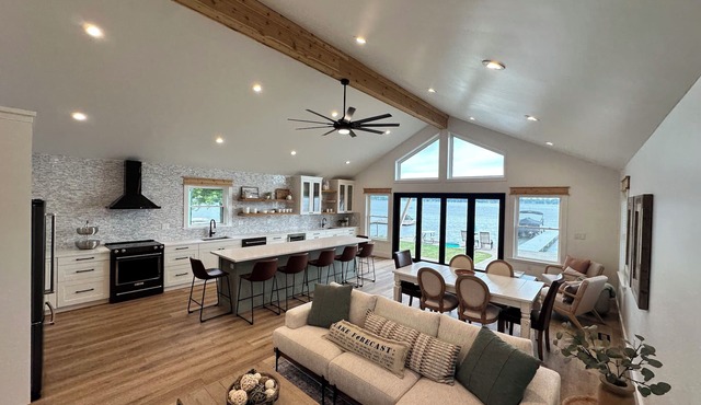 Brand-New Luxury Lakefront! 5BR/4BA, 3 Primary Suites, Dock & Boat Rental Option