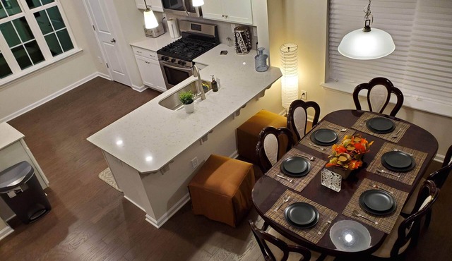 Brand new luxury townhouse in prime location in Ballantyne - Book now!