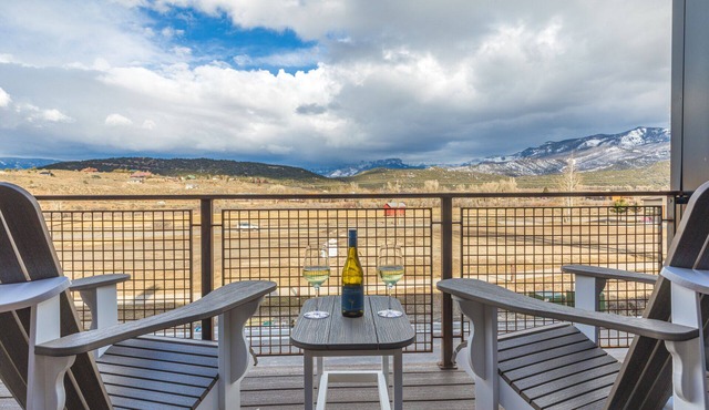 Brand New Luxury Townhome | Air Conditioning | Private Deck