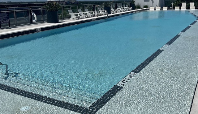 Brand New Luxury vacation 1 Bdrm High Rise Apt