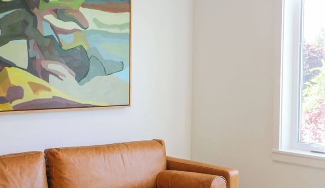 Brand New Madrona Suites #2 Modern 2 bedroom in the heart of Orcas Island