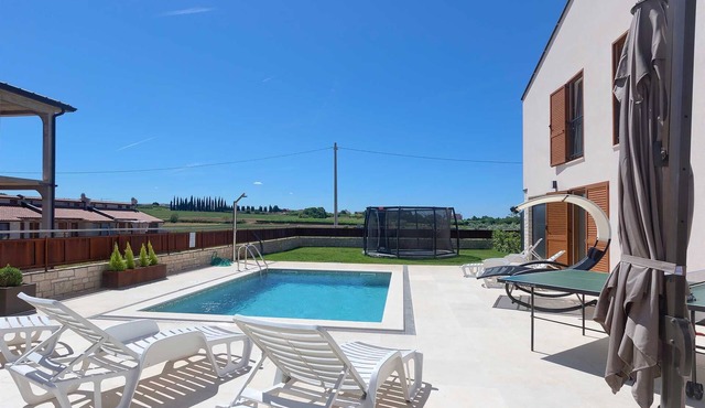 Brand New Modern apartment for 6+2 guests with shared pool