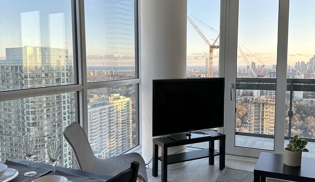 Brand New Modern Condo in Midtown Toronto