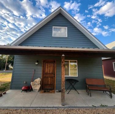 Brand New, Modern Country Cabin near Bryce Canyon National Park, Utah