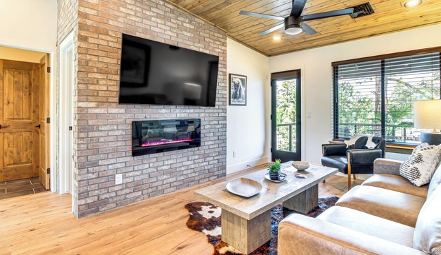 Brand New Modern Mountain Loft in Show Low