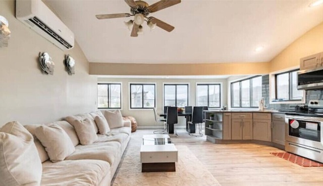 Brand New Modern stay in Harvy Lake PA