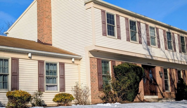 Brand new modern Suite in a Beautiful Family Home-Furnished