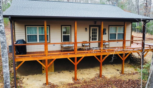 BRAND NEW Mountain Cabin fully Equipped for Extended Stays & Remote Work