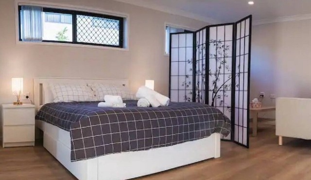 Brand new oversized apartment/ground level