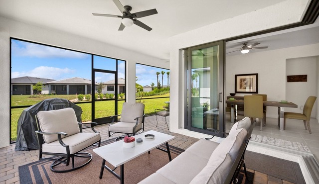 Brand new Paradise in Naples!
