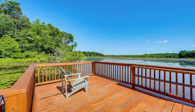 Brand-New Perry House w/Kayaks & Lake Access