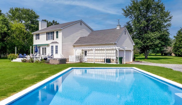 Brand-New Pool! Waterfront Bozman Village Home