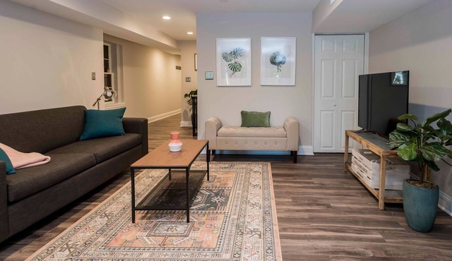 Brand New! Private garden apartment in historic Upper Fells Point