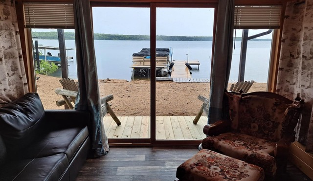 Brand new remodel, fantastic 1 bedroom on Lake Shamineau.