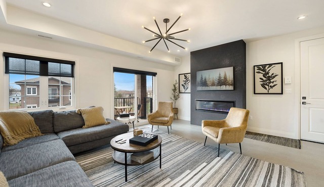 Brand New Riverside Retreat | Stylish 2BR +Parking