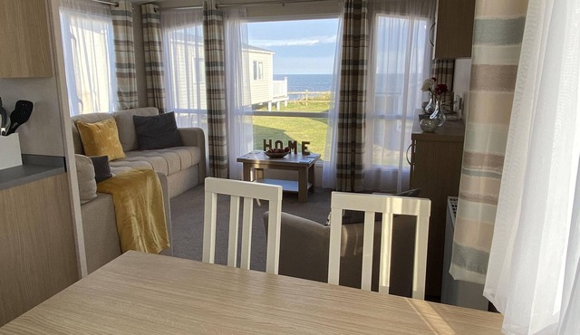 Brand New Sea View Platinum Grade 8 Berth Caravan