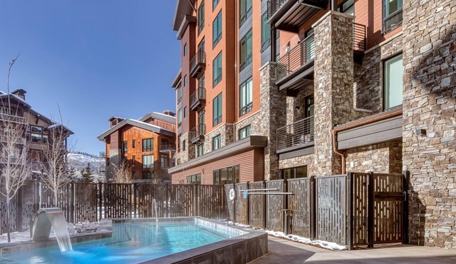 Brand New Ski-In/Out Ultra Luxe Deer Valley Condo. Ski Valet.