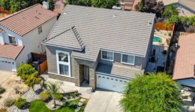 Brand new Spacious 5-bedroom home with all the bells and whistles to die for....