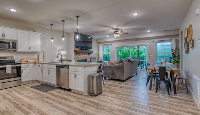 Brand New! Spectacular Lake Front Condo