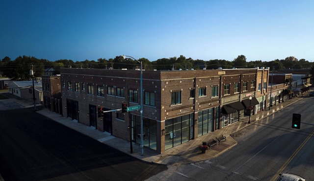 Brand new Studio Style one-bedroom w/Kitchen & Bathroom in Downtown Skiatook