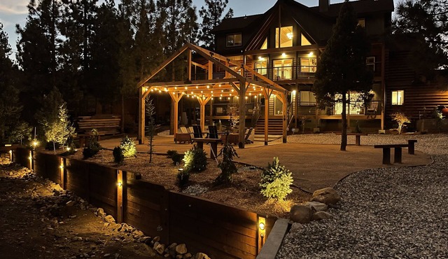 Brand New Stylish Chalet Fire Pit Duplex