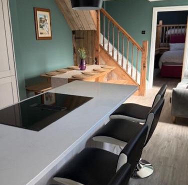 Brand New Stylish Converted Coach House in Cardiff