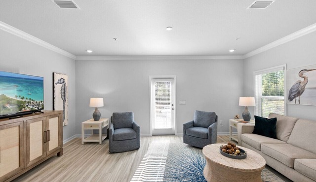 Brand New Townhome! 3 Mins to The Wharf | Garage + 3 Parking Spots | Sleep 8