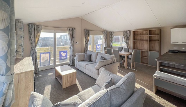 Brand new unit to the Hire fleet, stunning 20ft x 40ft accommodation.