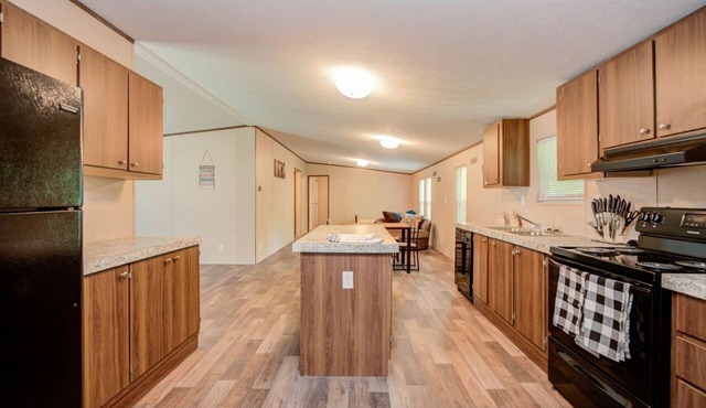 Brand New Vacation Home ~ Few Miles to Beach!