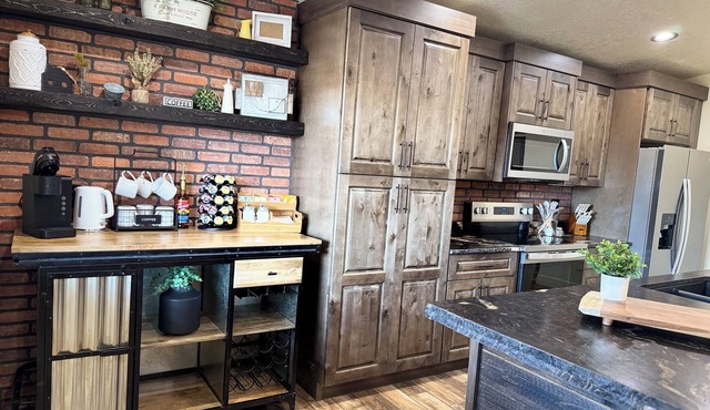 Brand New Villa "The Coop" in the heart of Torrey