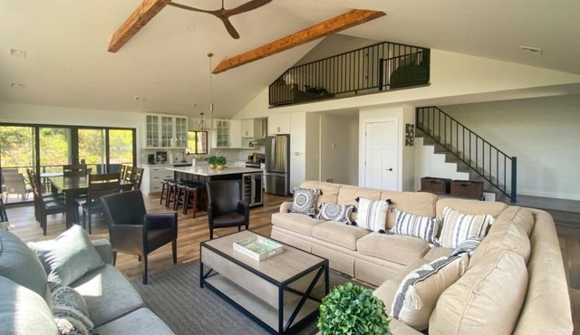 Brand New Waterfront Luxury Home, convenient to CooperstownnAll Star Village