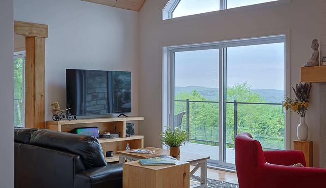 Brand New with Spa | Horizon Des Coteaux