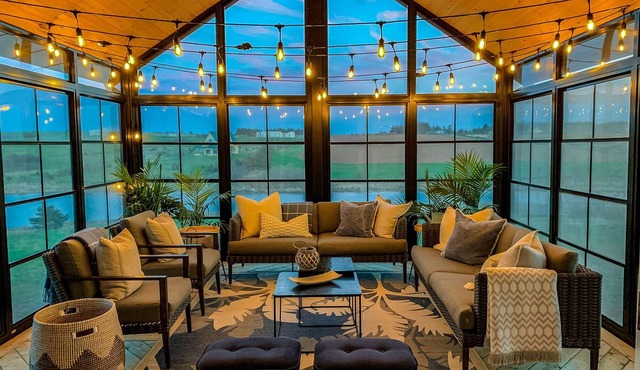 Branders Edge - NEW, Walk to Beach, Ocean Views, Screened Livingroom, GORGEOUS