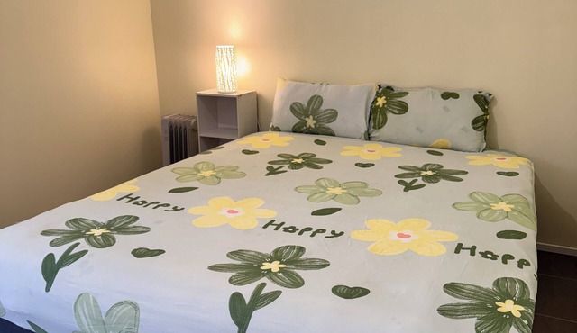 Brandnew bedroom in a beautiful suburb