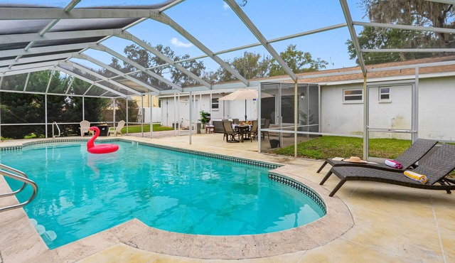 Brandon Getaway | 4BR Home w/Pool & Hot Tub