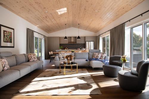 Brandy Hot Forest Retreat